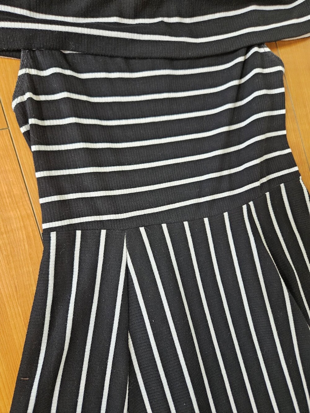 NEW No Tags Mossimo Over Off-Shoulder Blck & Whte Striped Fit-and-Flare Dress M - Picture 12 of 15